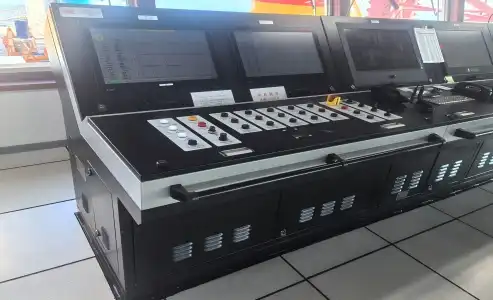 How do you monitor hull inclination and set alarms?